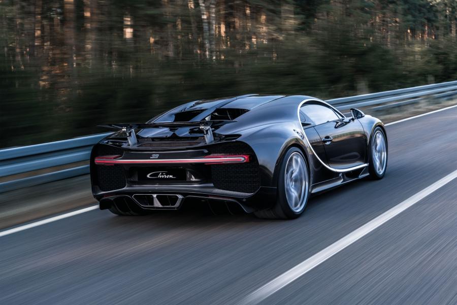  Bugatti Chiron 2016 года  (фото 14 из 51)
